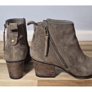 Sole Society Mira Women's Gray Suede  Zip Up Ankle‎ Boots Size 7M Festival Rodeo